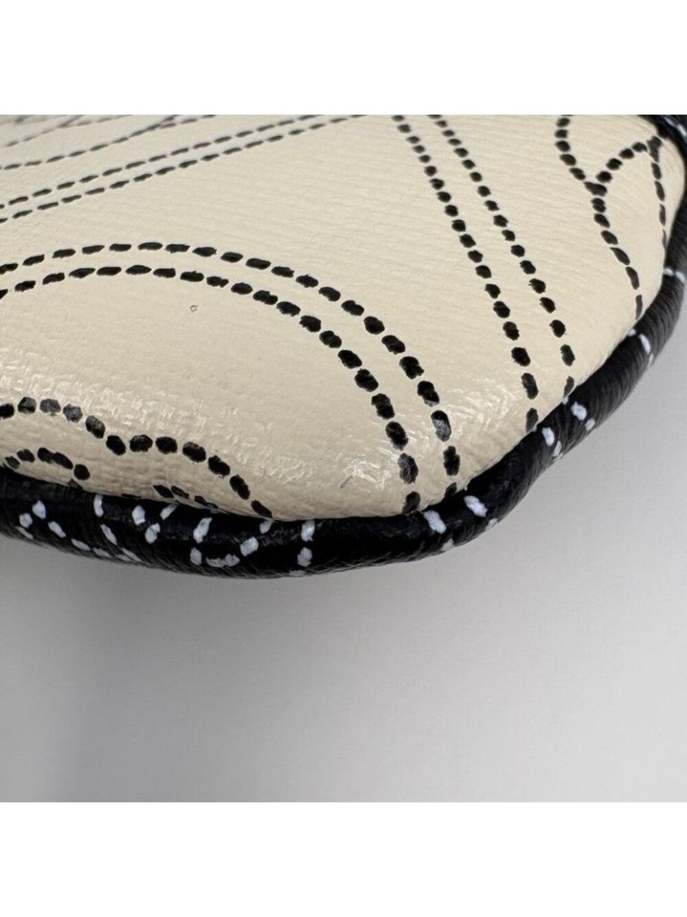 Chanel Camellia Clutch Pouch Second CC Logo - Picture 3 of 9